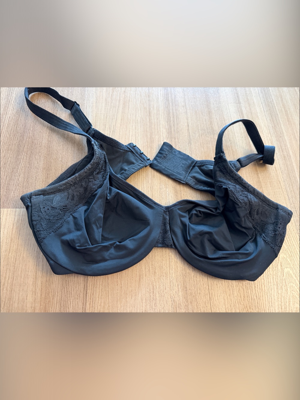 Olga 36C Women's Black Lace-Trim Support Bra as is